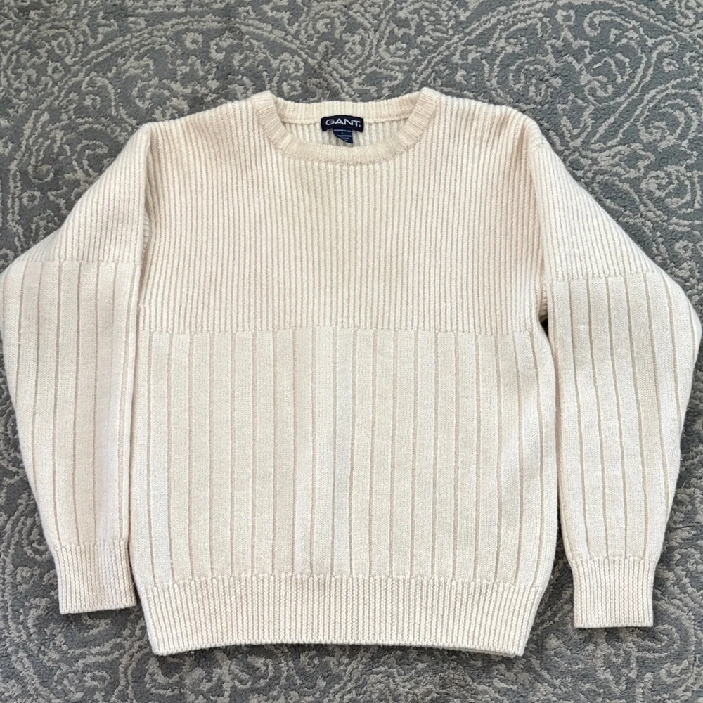 Gant 💯 Wool Ribbed Crewneck Sweater